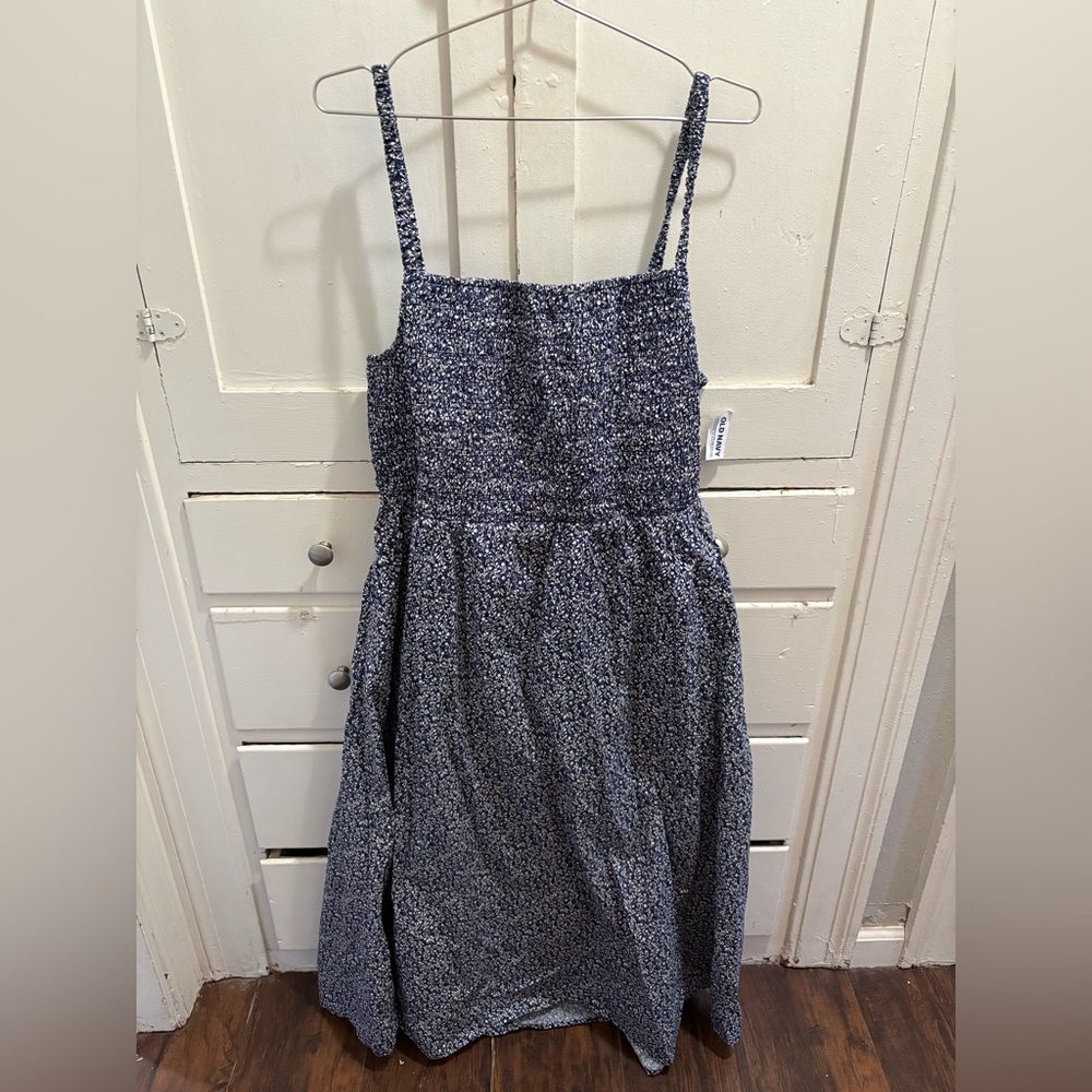 NWT Old Navy XXL Navy Blue/White Ditsy Floral Smocked Midi Dress w/ Open Back